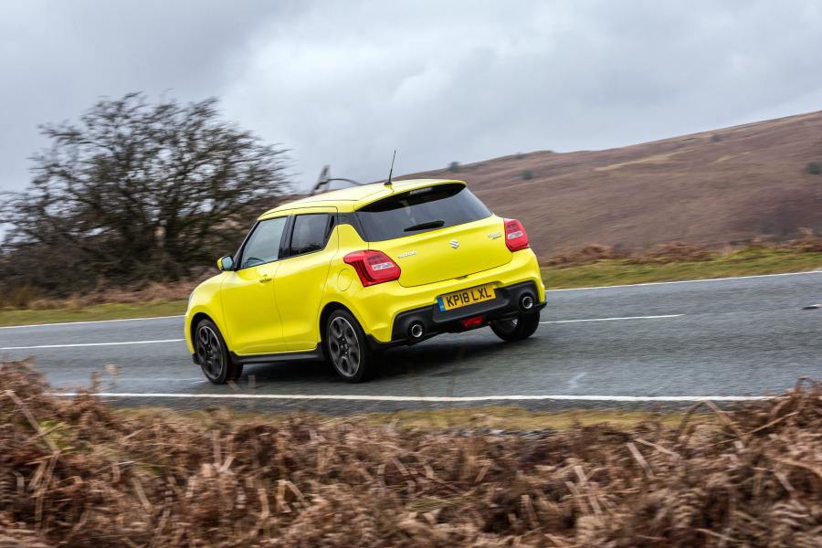  Suzuki Swift Sport 2018 года  (UK) (фото 17 из 40)